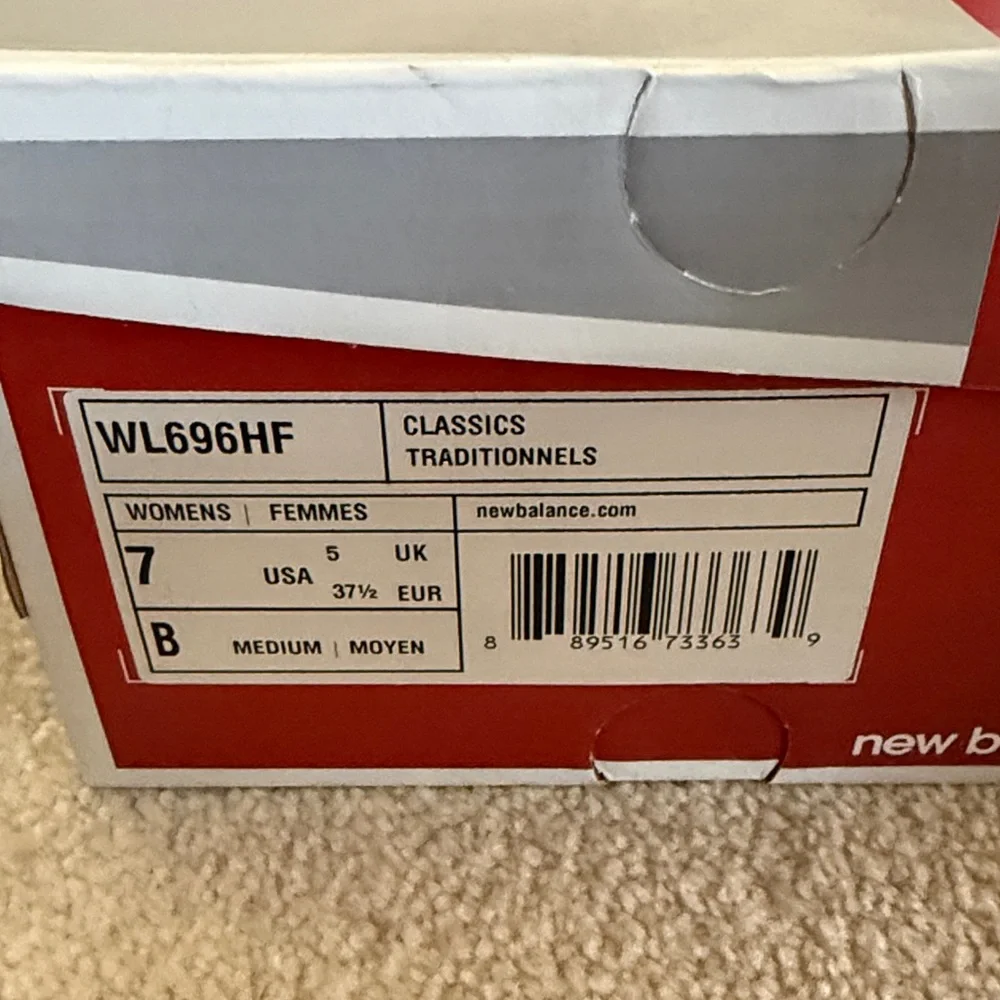 New Balance 696 Women's Sneakers - Picture 7 of 7